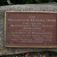 Massachusetts Fruit Growers' Association plaque